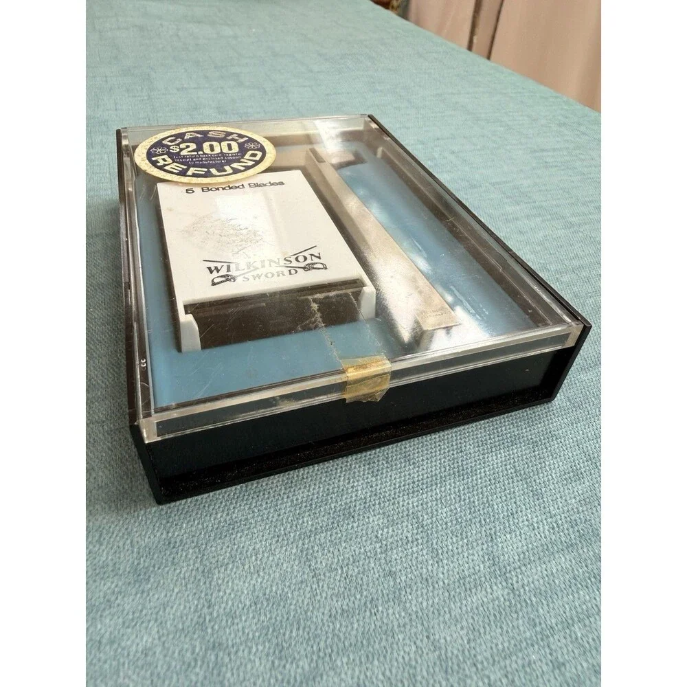 VTG Wilkinson Sword Bonded Razor System with 4 Blades Case England, UK